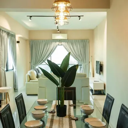 Cosy City-View Suite In Town Ipoh Exterior photo