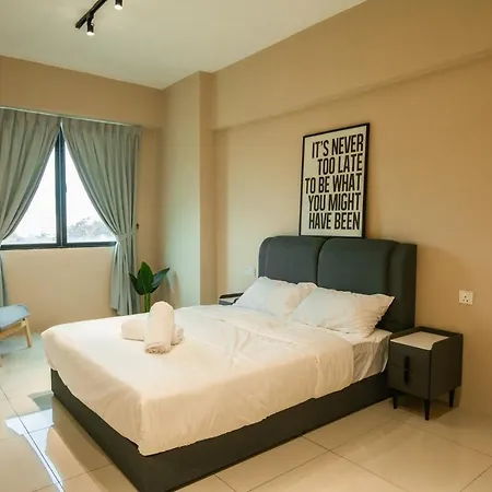Cosy City-View Suite In Town Ipoh Exterior photo